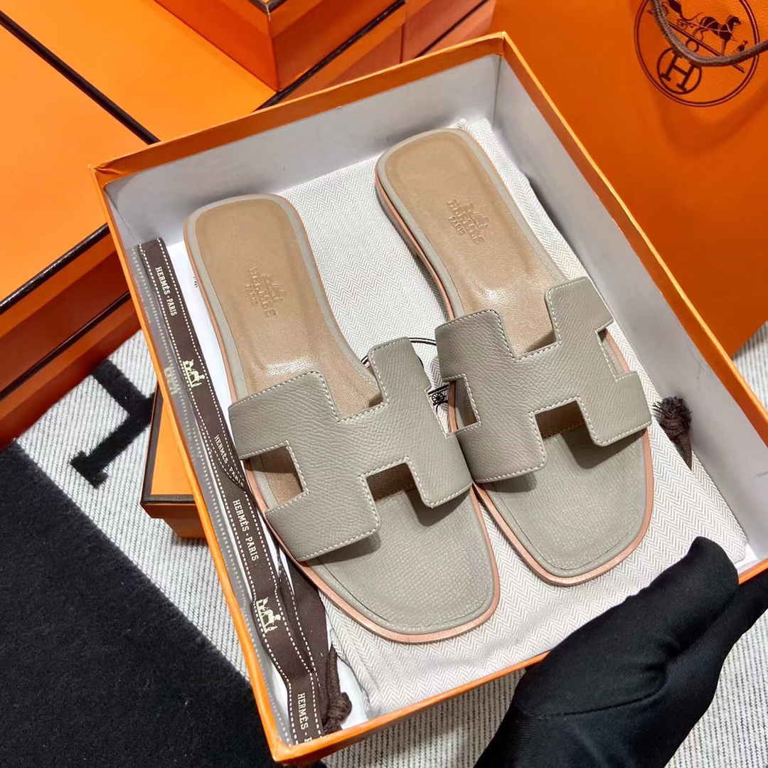 에르메스 올수공 오란 슬리퍼 샌들 앱송 131